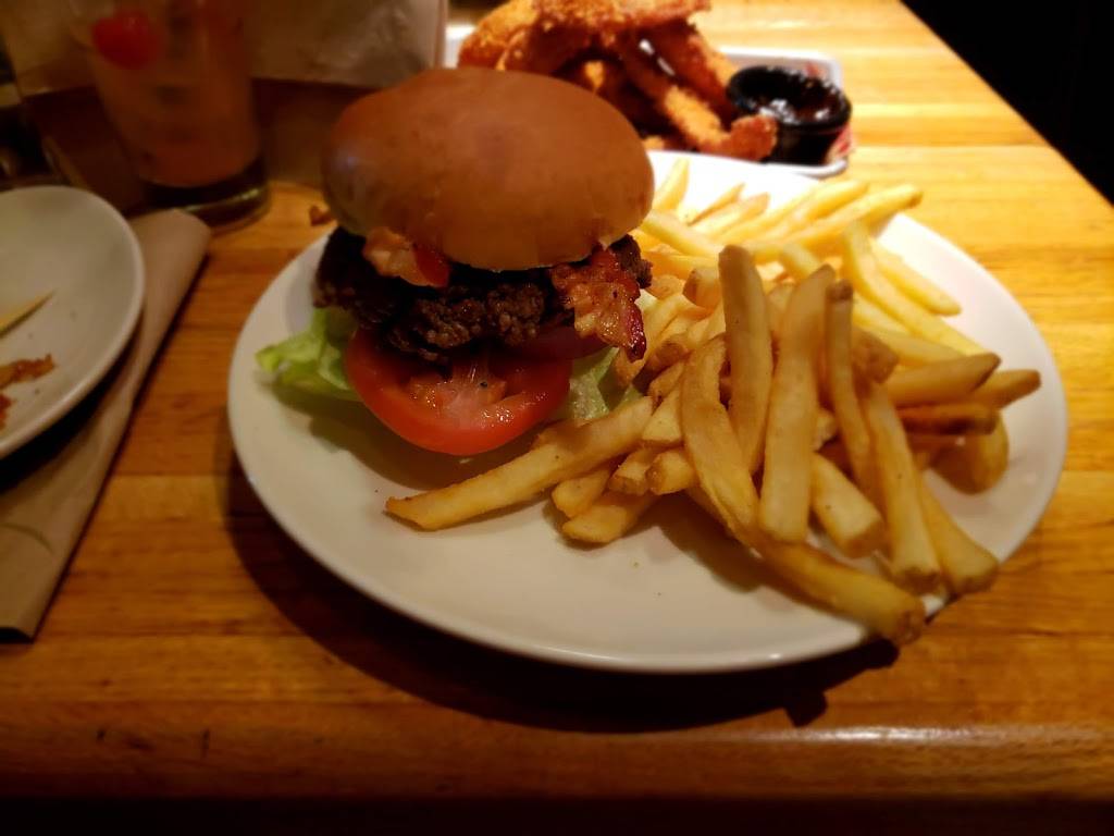 Applebees Grill + Bar | restaurant | 253-01 Rockaway Blvd, Rosedale, NY 11422, USA | 5167920100 OR +1 516-792-0100