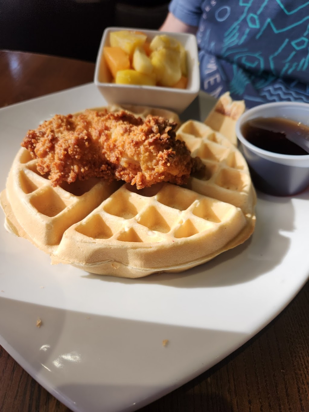 King & Union Bar Grocery | restaurant | 185 Union Ave, Memphis, TN 38103, USA | 9015238500 OR +1 901-523-8500