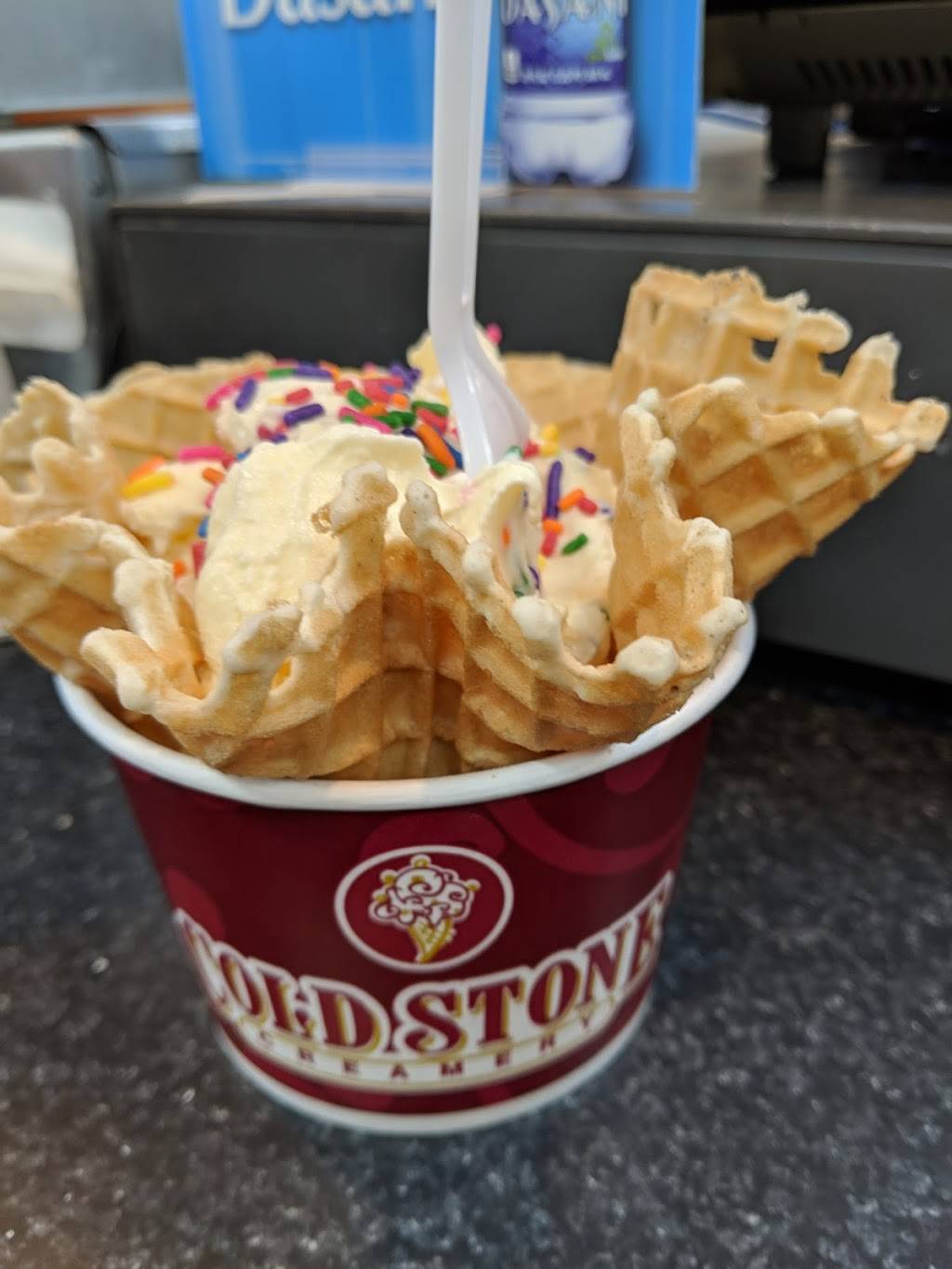 Cold Stone Creamery | bakery | 3900 Medina Rd Unit G, Fairlawn, OH 44333, USA | 3306654466 OR +1 330-665-4466