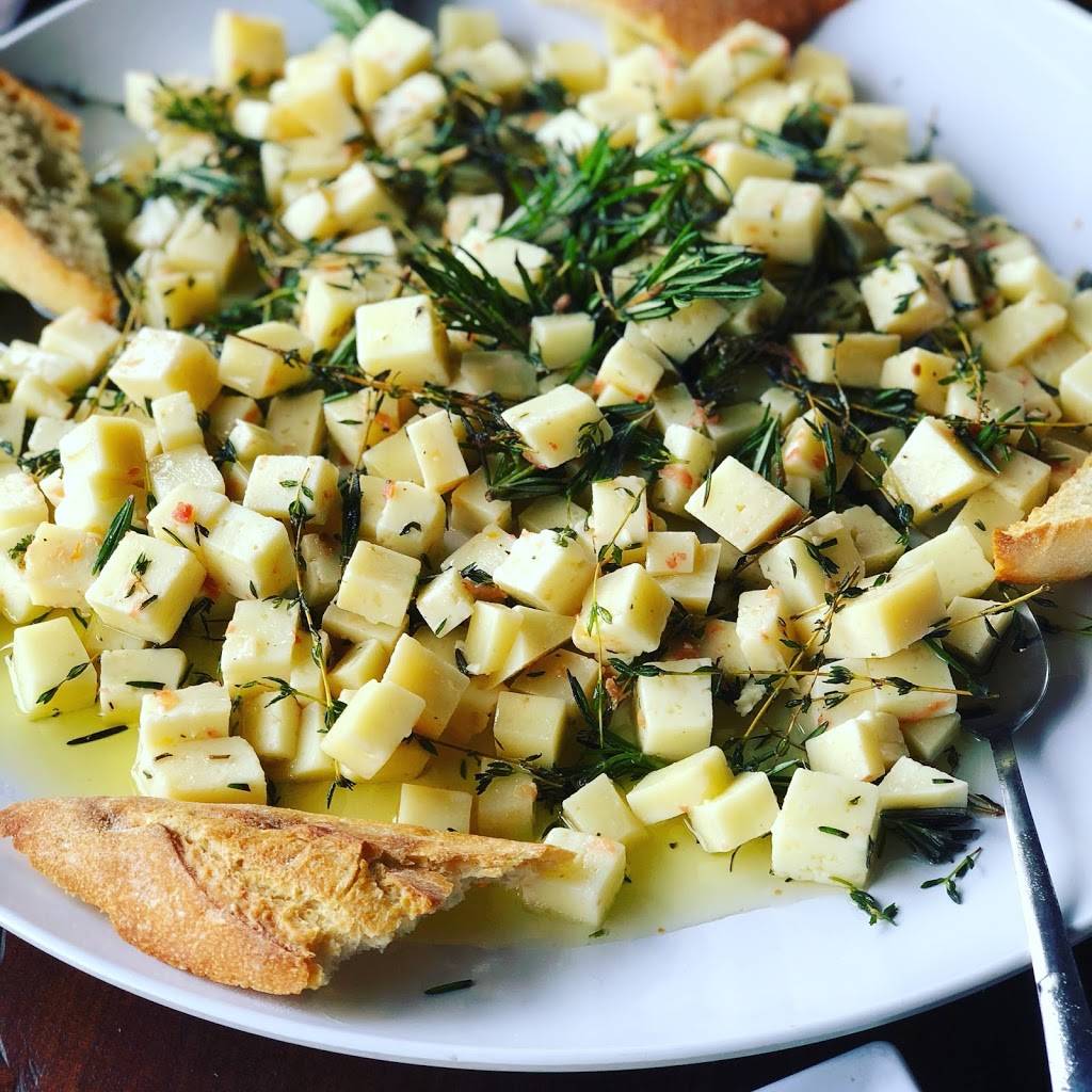 Vino Wine & Tapas Room | restaurant | 18046 W Ventura Blvd, Encino, CA 91316, USA | 8183432525 OR +1 818-343-2525