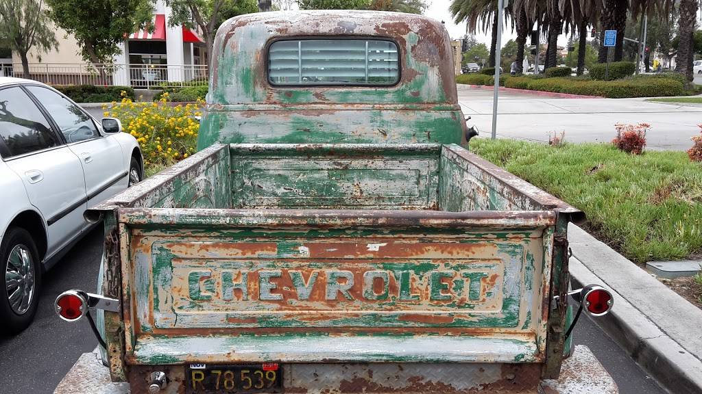 KFC | restaurant | 1188 W Foothill Blvd, Upland, CA 91786, USA | 9099814977 OR +1 909-981-4977