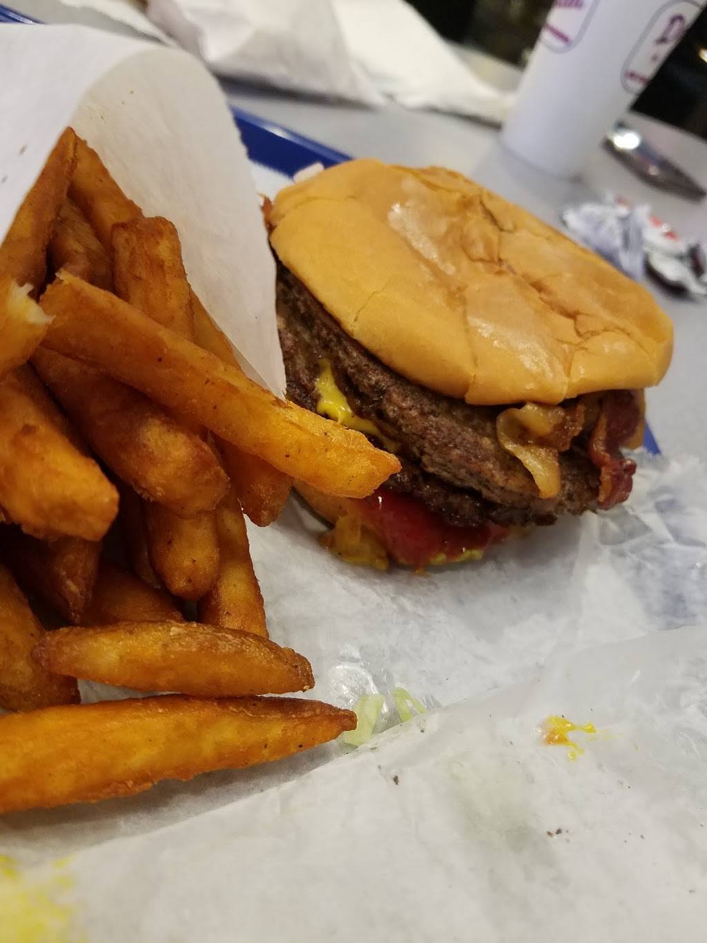 Dixie Queen | restaurant | 1884 N Germantown Pkwy, Cordova, TN 38016, USA | 9013215185 OR +1 901-321-5185