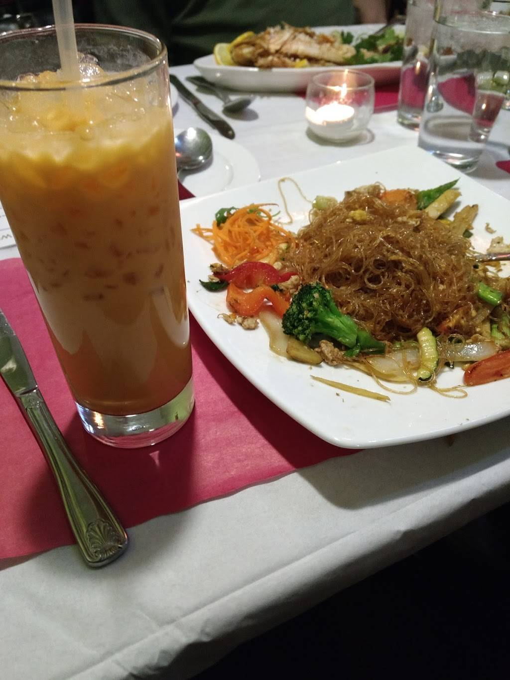 V.Thai | restaurant | 113 Danbury Rd, Ridgefield, CT 06877, USA | 2038941424 OR +1 203-894-1424
