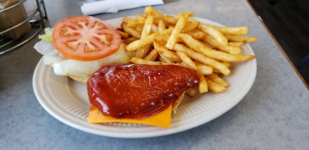 Skyview Restaurant | restaurant | 4267 London Line, Wyoming, ON N0N 1T0, Canada | 5198450777 OR +1 519-845-0777