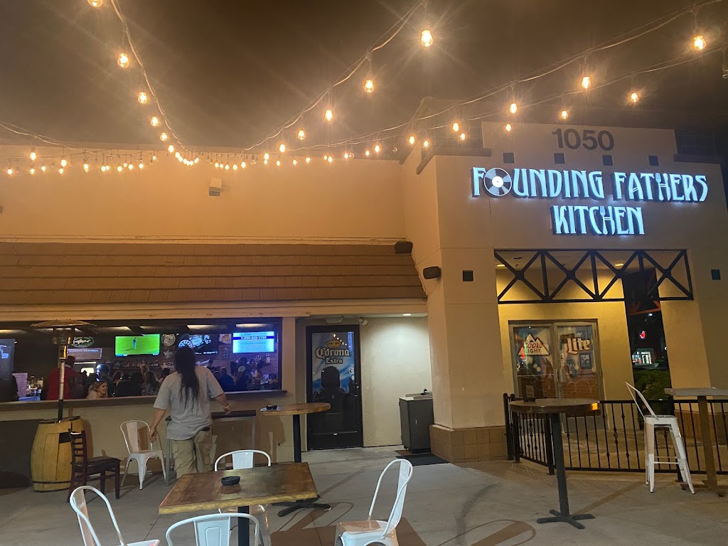 Founding Fathers Kitchen | restaurant | 1050 W Ray Rd, Chandler, AZ 85224, USA | 4805902743 OR +1 480-590-2743