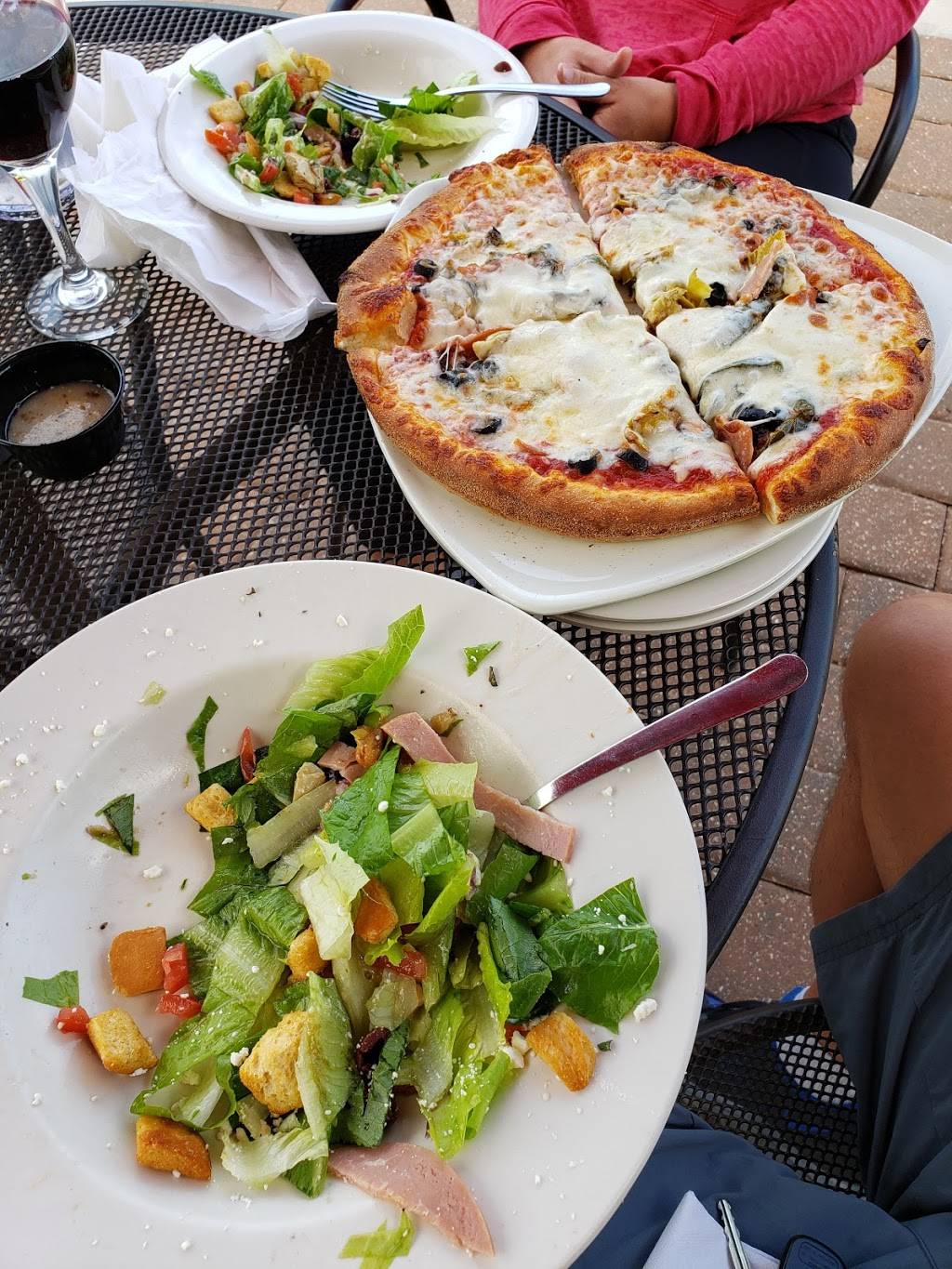 Flippers Pizzeria | meal delivery | 2523 US-27, Clermont, FL 34711, USA | 3522422214 OR +1 352-242-2214