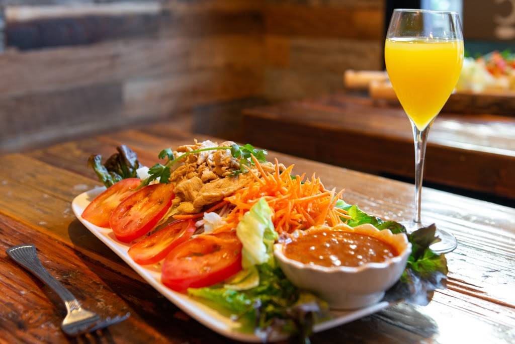 ThaiTanic Streetfood | restaurant | 1001 Bridgeway Ste B1, Sausalito, CA 94965, USA | 4153318007 OR +1 415-331-8007