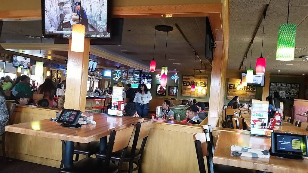 Applebees Grill + Bar | restaurant | 1301 N Davis Rd, Salinas, CA 93907, USA | 8317576682 OR +1 831-757-6682