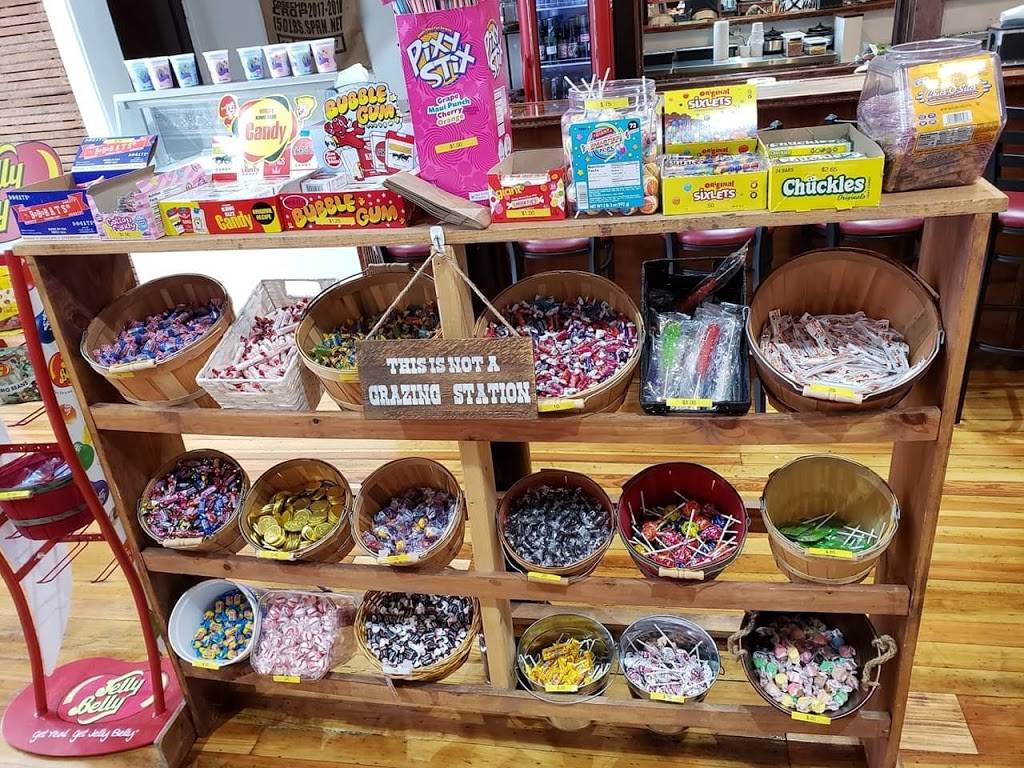 Pine Mountain Country Coffee House | cafe | 37 E Main St, Festus, MO 63028, USA | 6366381100 OR +1 636-638-1100