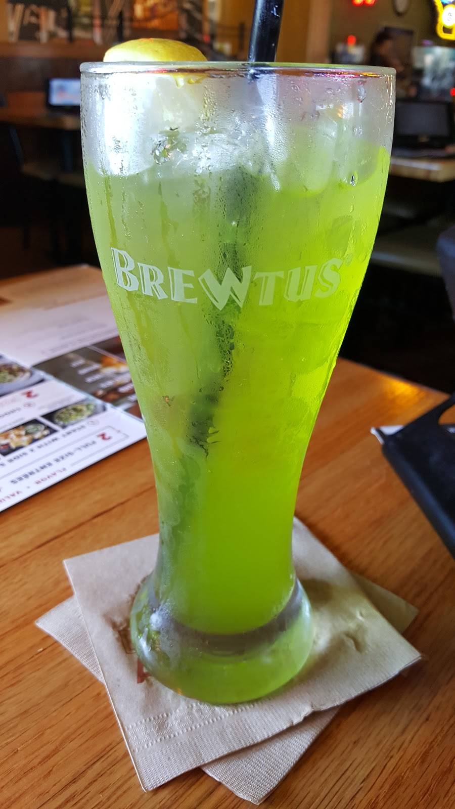 Applebees Grill + Bar | restaurant | 2303 WI-25 N, Menomonie, WI 54751, USA | 7152333036 OR +1 715-233-3036