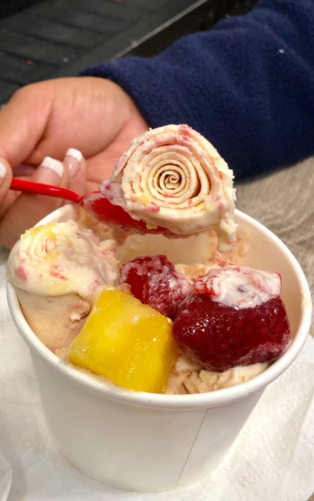 Wonders Ice Cream - Maple Grove | restaurant | 7195, 11630 Fountains Dr, Maple Grove, MN 55369, USA | 7632734676 OR +1 763-273-4676