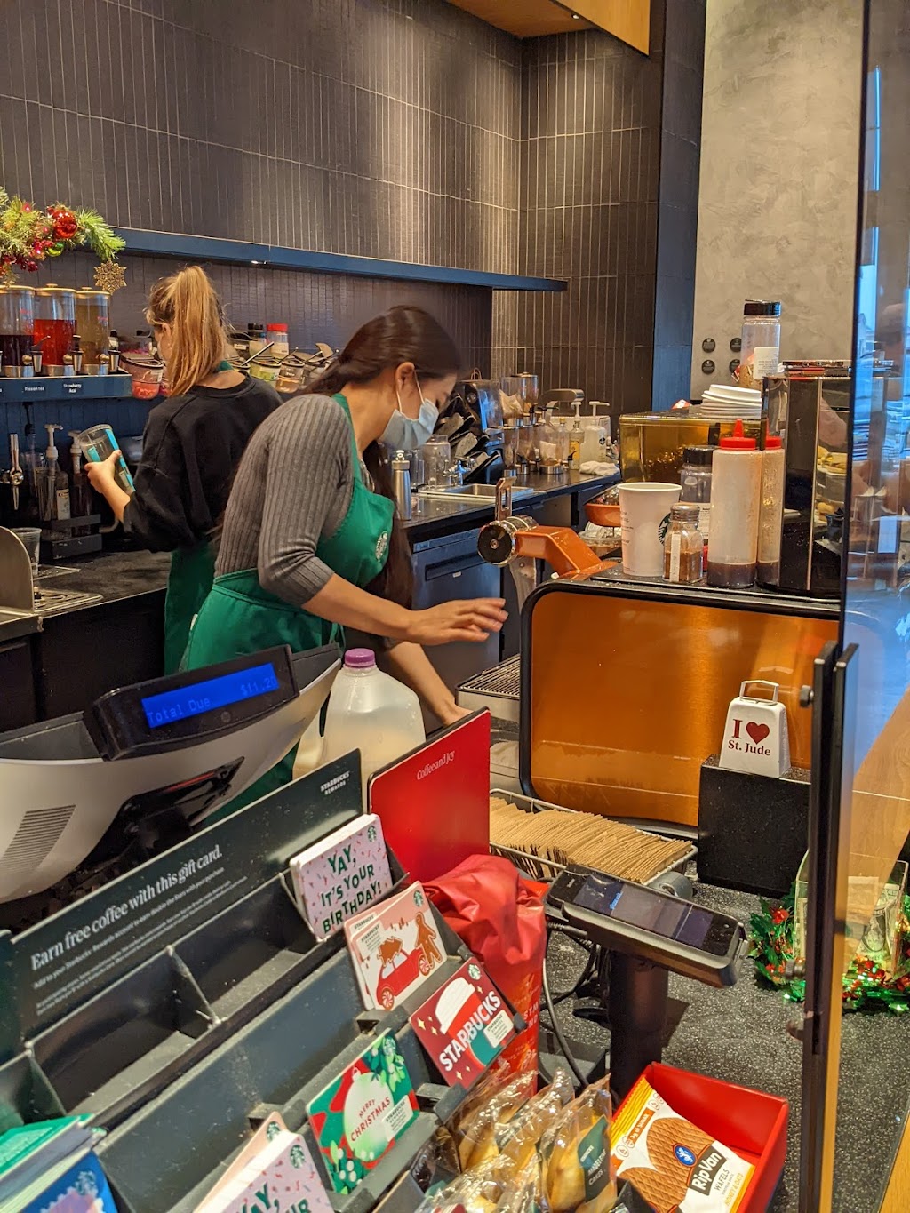 Starbucks | cafe | 12 Farm Vw, Montvale, NJ 07645, USA | 2013913407 OR +1 201-391-3407