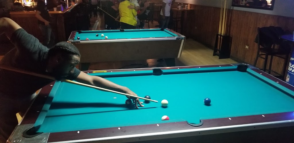 Wabash Tap | restaurant | 1233 S Wabash Ave, Chicago, IL 60605, USA | 3123609488 OR +1 312-360-9488