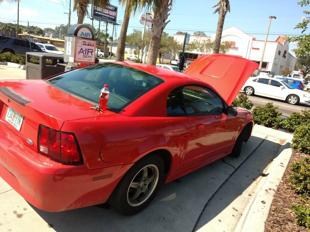 Thorntons | bakery | 2356 W Hillsborough Ave, Tampa, FL 33603, USA | 8138715940 OR +1 813-871-5940