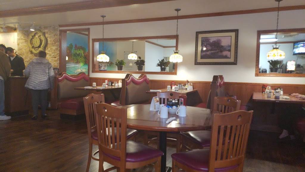River Park Family Restaurant | restaurant | 813 Monroe St, Sheboygan Falls, WI 53085, USA | 9204671454 OR +1 920-467-1454