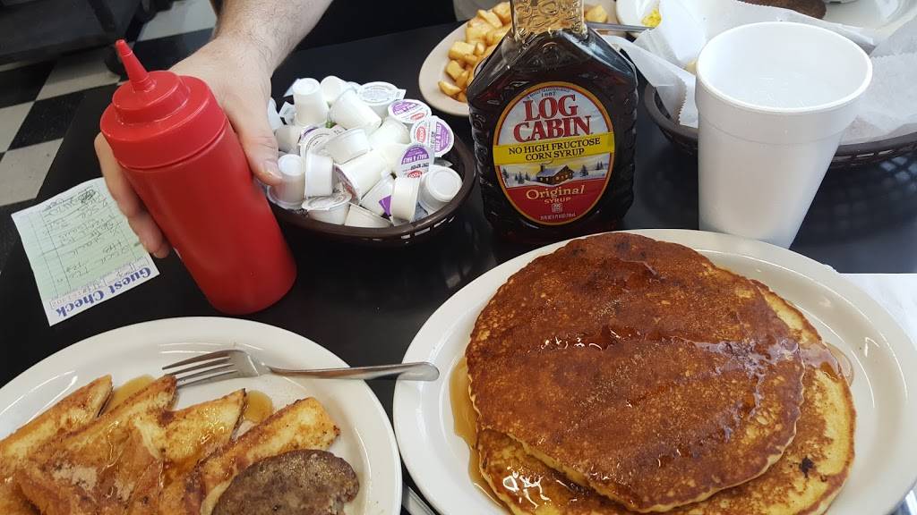 Checkered Flag Barbecue | restaurant | 1530 S Main St, Salisbury, NC 28144, USA | 7046362628 OR +1 704-636-2628