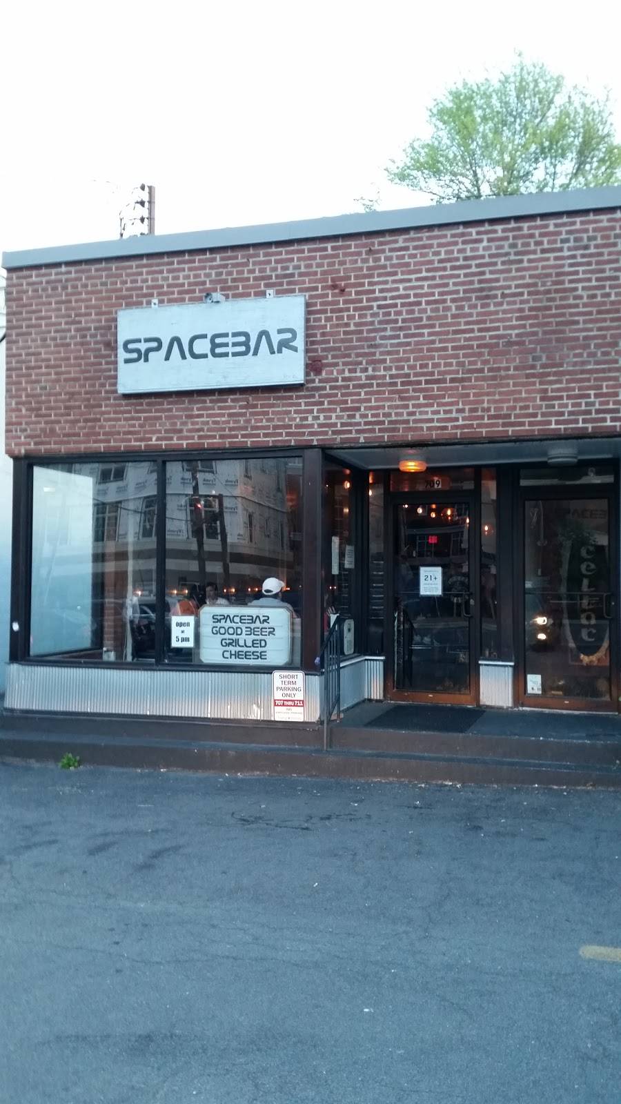 Spacebar | restaurant | 709 W Broad St, Falls Church, VA 22046, USA | 7039920777 OR +1 703-992-0777