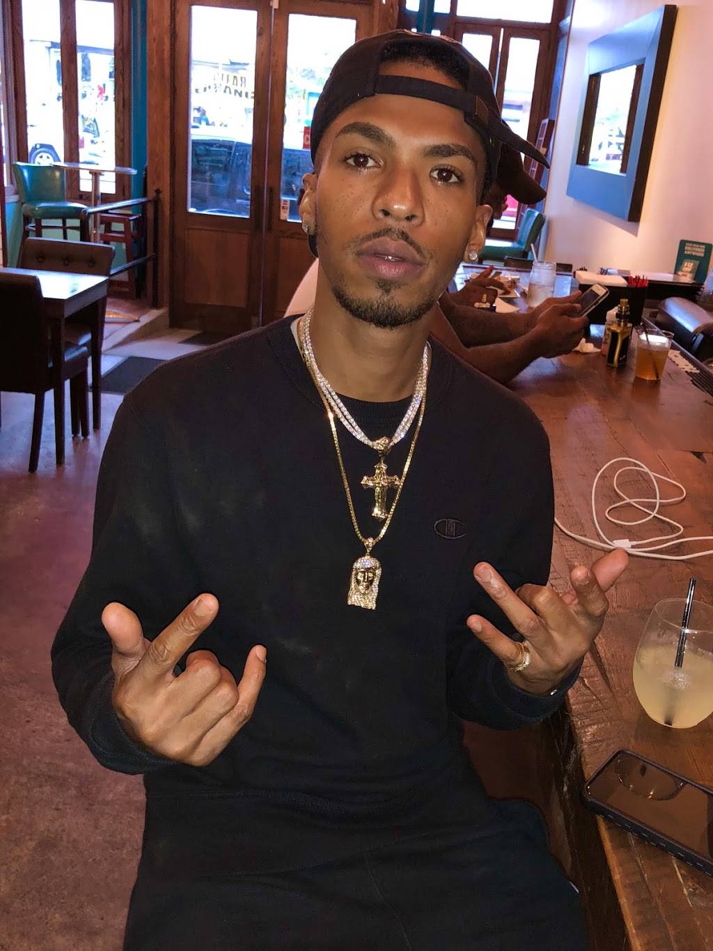 10:02 Lounge & Restaurant | restaurant | 806 E Tremont Ave, Bronx, NY 10460, USA | 9174104488 OR +1 917-410-4488