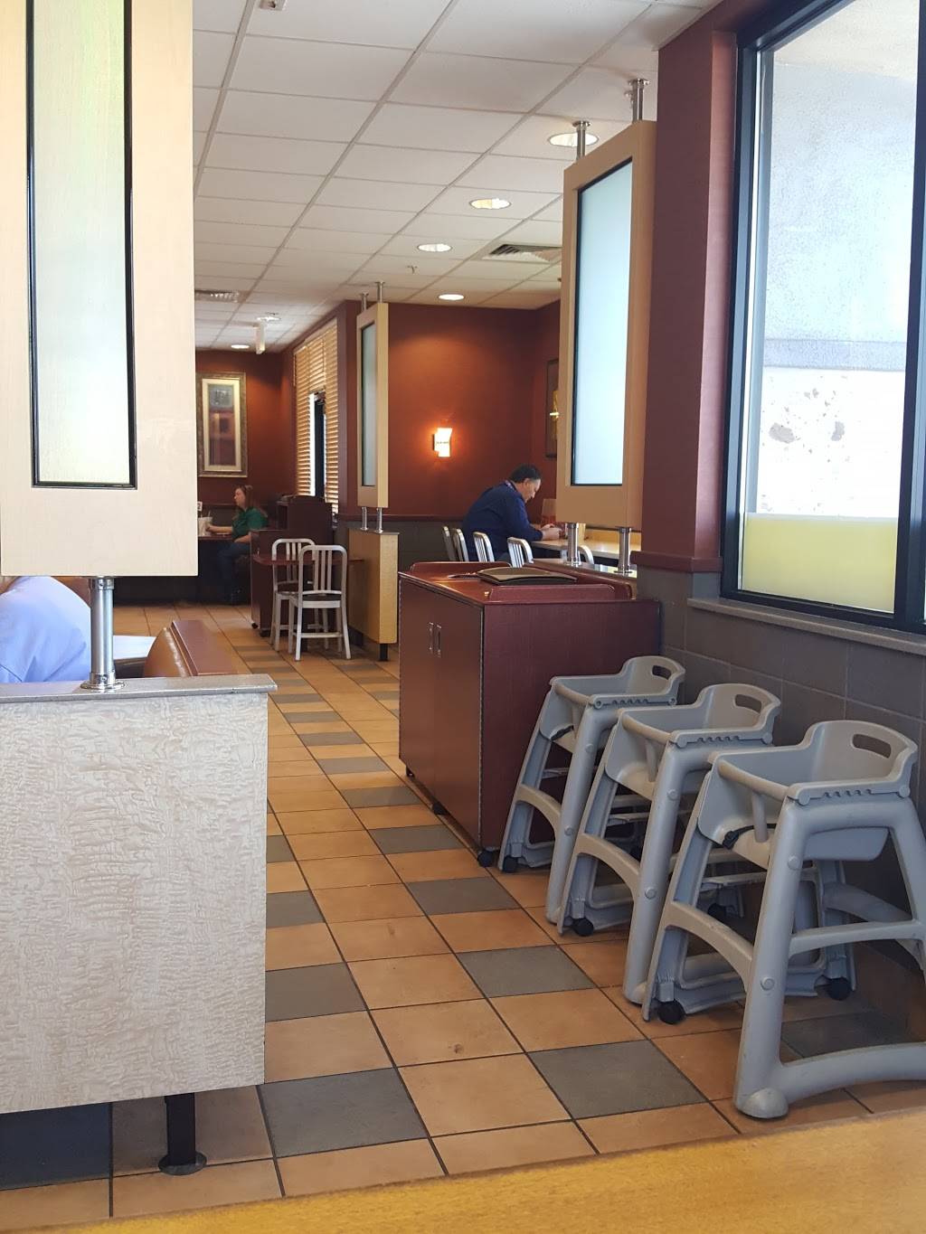 McDonalds | cafe | 9130 E Valencia Rd, Tucson, AZ 85747, USA | 5206631327 OR +1 520-663-1327