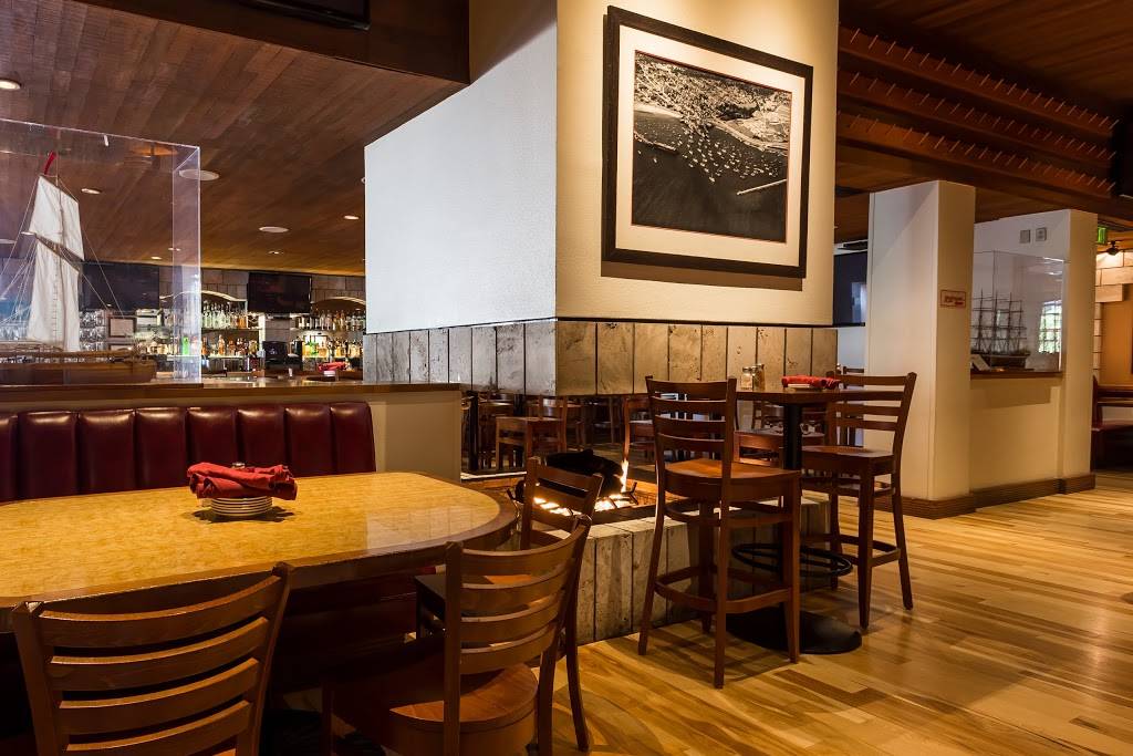 Peter B’s Brewpub | restaurant | 2 Portola Plaza, Monterey, CA 93940, USA | 8316492699 OR +1 831-649-2699