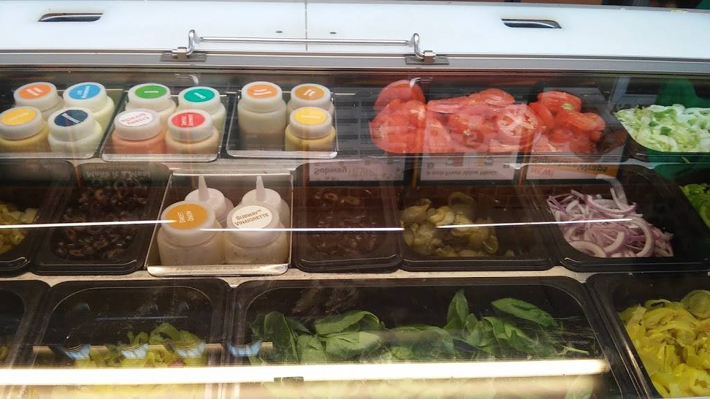 Subway Restaurants | restaurant | 5856 Line Ave, Shreveport, LA 71106, USA | 3188652855 OR +1 318-865-2855