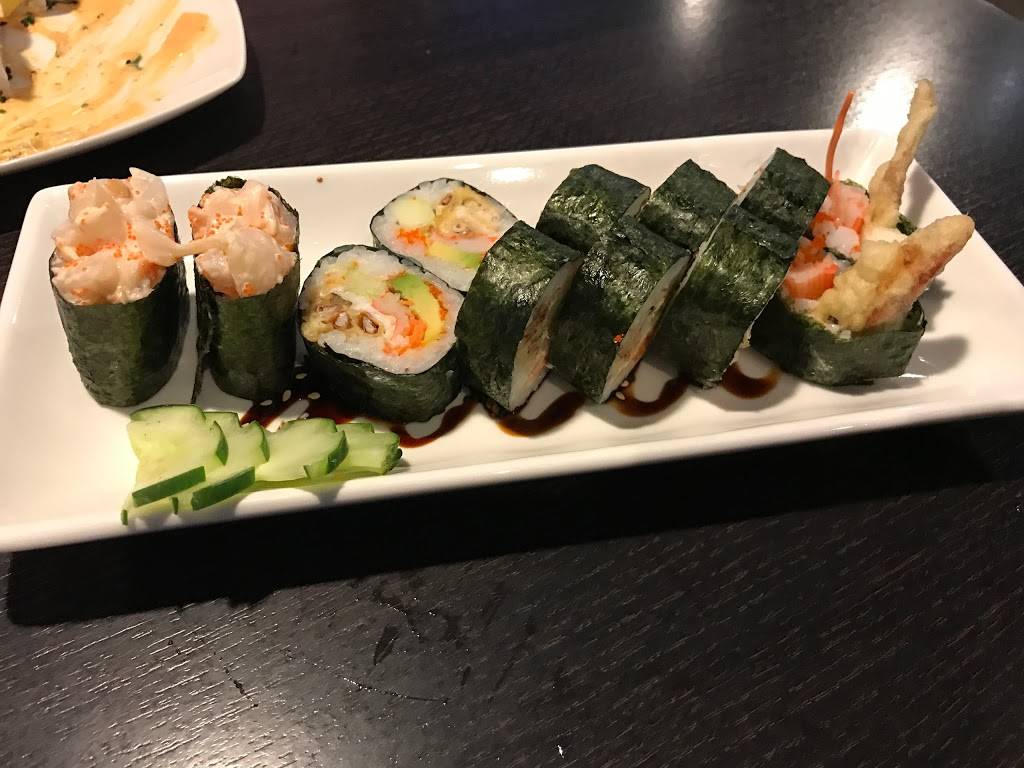 Fongs Sushi | restaurant | 15311 Amberly Dr, Tampa, FL 33647, USA | 8139773838 OR +1 813-977-3838
