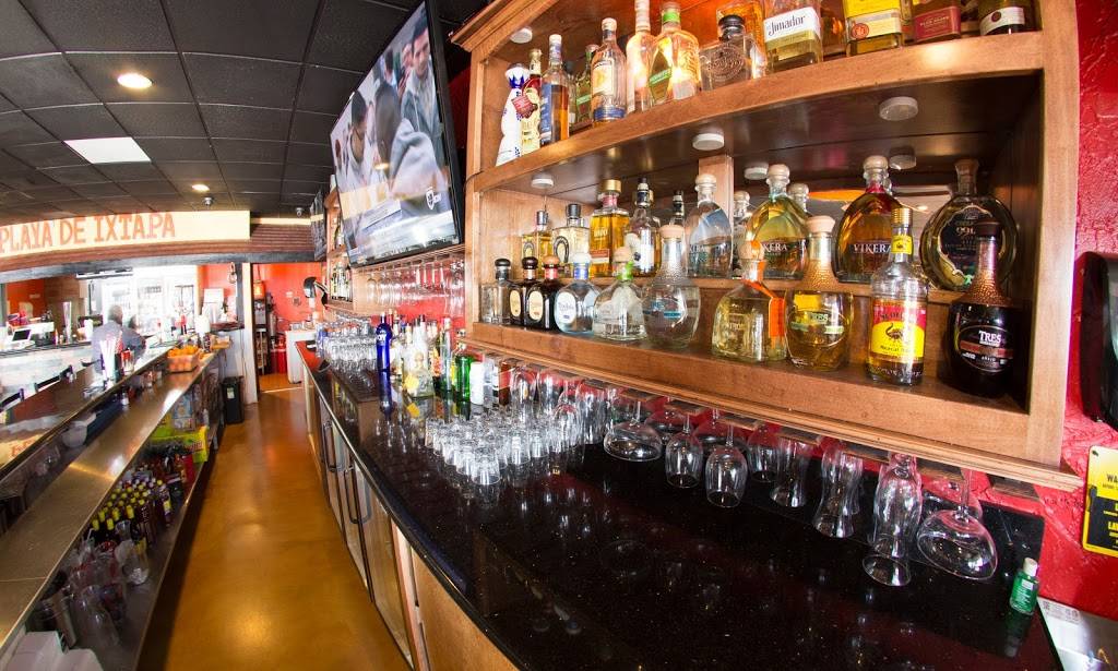 Mariscos playa de ixtapa | restaurant | 2278, 247 E 3rd St, Perris, CA 92570, USA | 9513490895 OR +1 951-349-0895