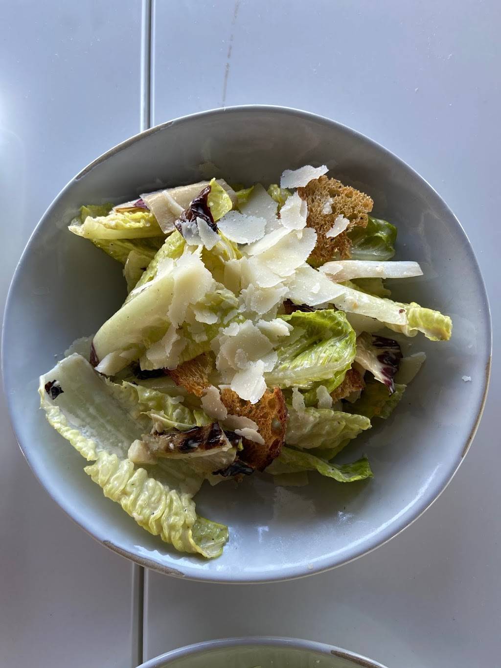 LLoHi Roof Bar | restaurant | 314 Scholes St, Brooklyn, NY 11206, USA | 3475663662 OR +1 347-566-3662