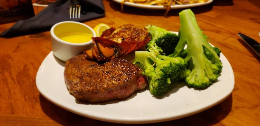 Outback Steakhouse | restaurant | 111 Howell Rd, New Bern, NC 28562, USA | 2526729394 OR +1 252-672-9394