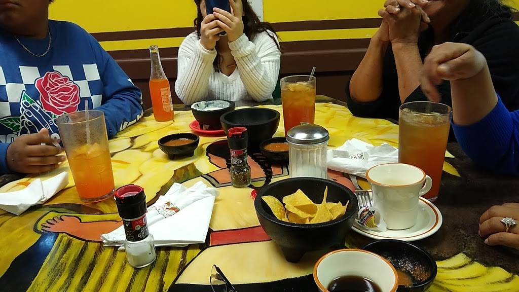 La Marquesa | restaurant | 3101 Clays Mill Rd suite 400, Lexington, KY 40503, USA | 8592254840 OR +1 859-225-4840