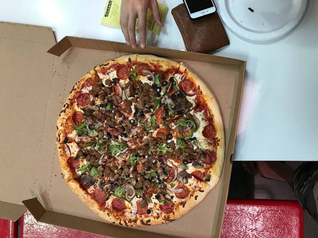 Costco Food Court | meal takeaway | 14501 Hindry Ave, Hawthorne, CA 90250, USA | 3107270403 OR +1 310-727-0403