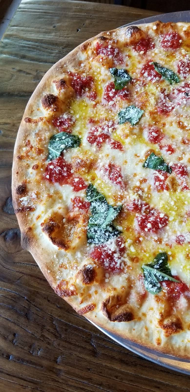 Round Pie Pizza Company | meal delivery | 1957 Victory Blvd, Staten Island, NY 10314, USA | 7185240000 OR +1 718-524-0000