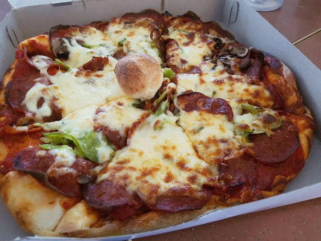 Coronet Pizza | restaurant | 1671 Rue Poirier, Saint-Laurent, QC H4L 1J2, Canada | 5147445847 OR +1 514-744-5847