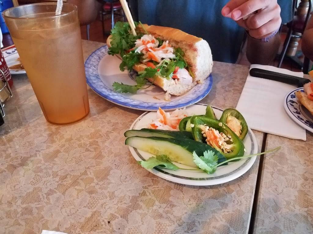 Huong Vietnamese Restaurant | restaurant | 1270 Morse Rd, Columbus, OH 43229, USA | 6148250303 OR +1 614-825-0303