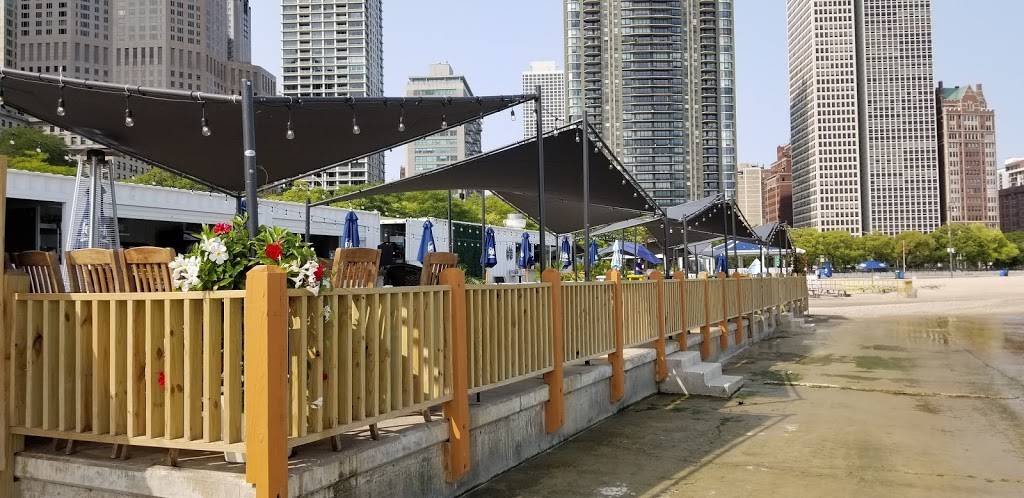 Whispers at Oak Street Beach | restaurant | 1001 N Lake Shore Dr, Chicago, IL 60611, USA | 3125220358 OR +1 312-522-0358