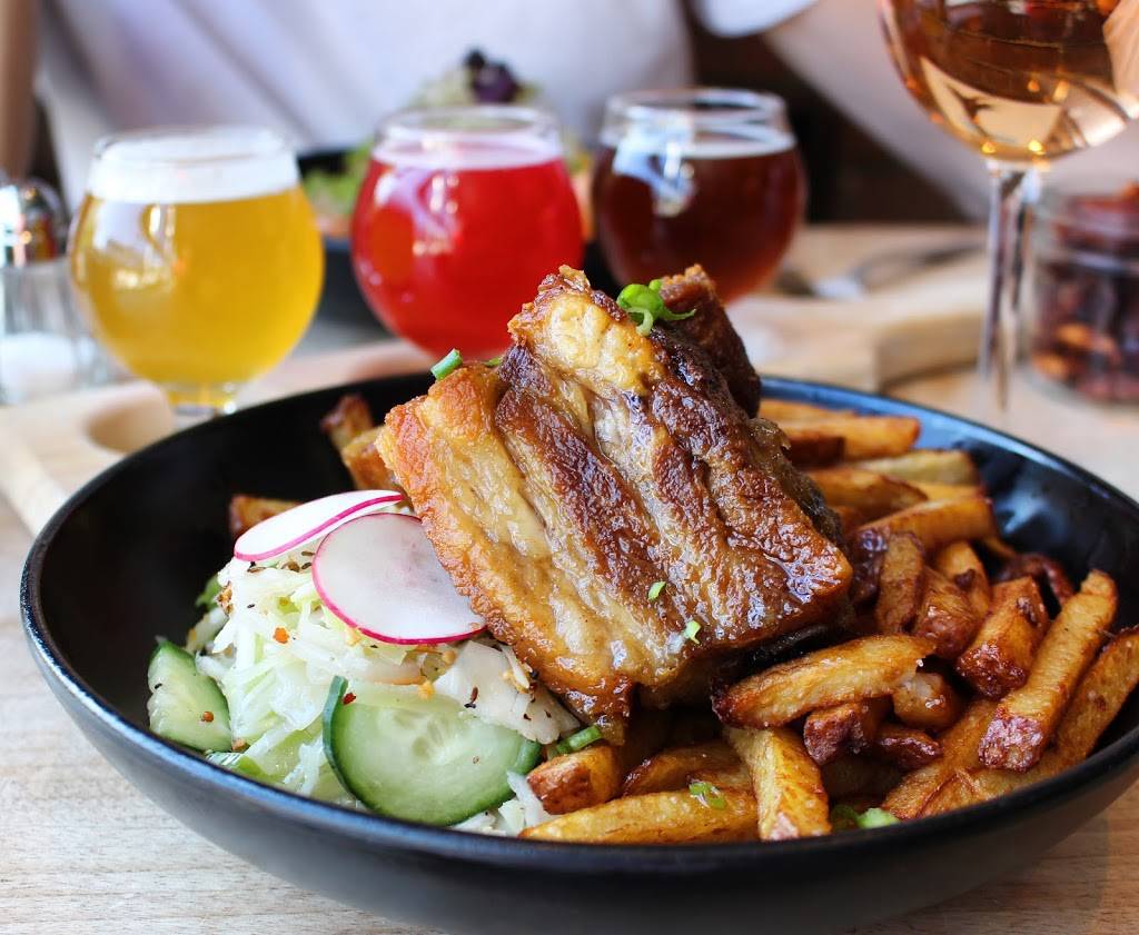 Le Sacrement Bistropub Microbrasseries | restaurant | 1380 Ch Ste-Foy, Québec, QC G1S 2N6, Canada | 4186862067 OR +1 418-686-2067