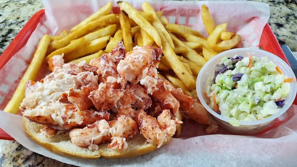 Eagles Nest Restaurant | restaurant | 1016 N Main St #1239, Brewer, ME 04412, USA | 2079897635 OR +1 207-989-7635