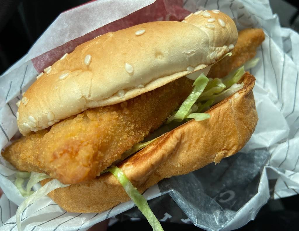 Arbys | meal takeaway | 1451 N Hwy 77, Kingsville, TX 78363, USA | 3615923089 OR +1 361-592-3089