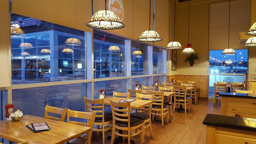 Sunset Grill | restaurant | 60 Resolution Dr, Brampton, ON L6W 0A7, Canada | 9054528945 OR +1 905-452-8945