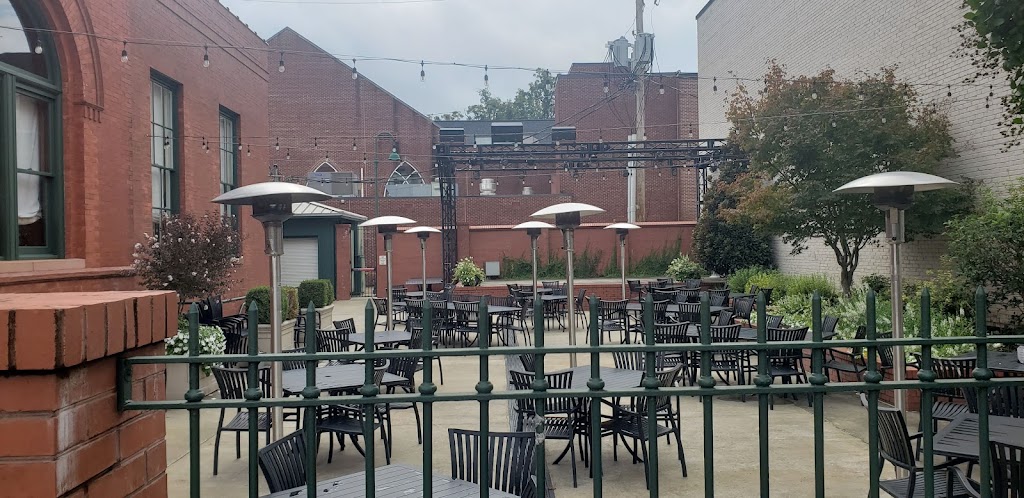 Postmasters Grill | restaurant | 133 W Washington St, Camden, AR 71701, USA | 8708365579 OR +1 870-836-5579