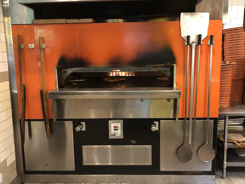 Blaze Pizza | meal takeaway | 1750 Camden Rd Ste. 112, Charlotte, NC 28203, USA | 9802174307 OR +1 980-217-4307