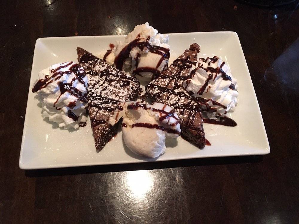 Home Plate Grill & Bar | restaurant | 2460 W Warm Springs Rd, Las Vegas, NV 89119, USA | 7024105600 OR +1 702-410-5600