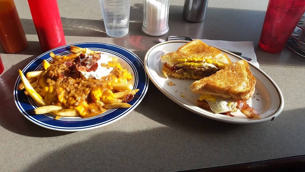 Bob & Sheris 49ER | restaurant | 5006 Broadway Ave, Cleveland, OH 44127, USA | 2166411477 OR +1 216-641-1477