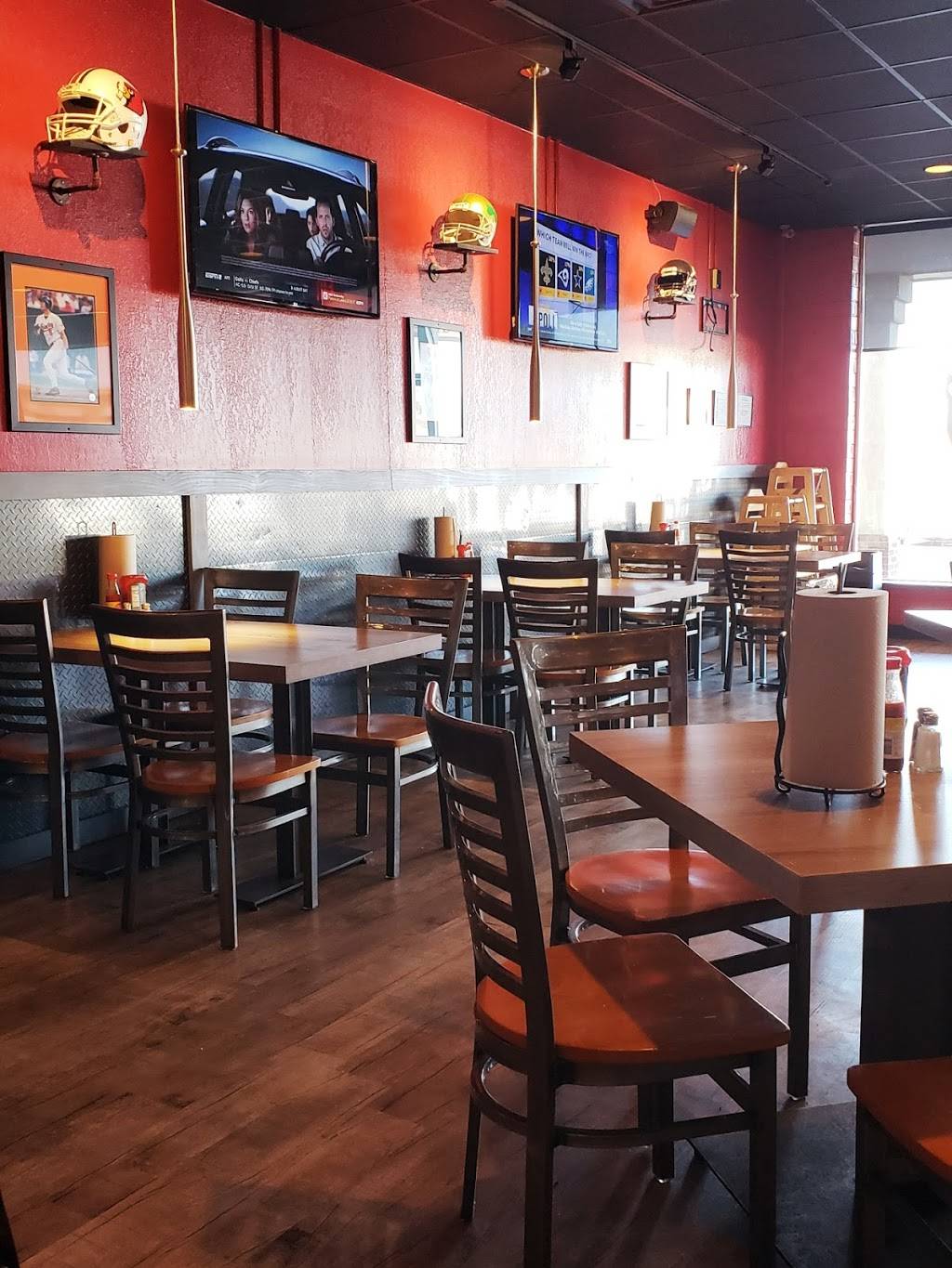 Coachs Neighborhood Grill | restaurant | 1033 Randolph St SUITE 26, Thomasville, NC 27360, USA | 3363138944 OR +1 336-313-8944