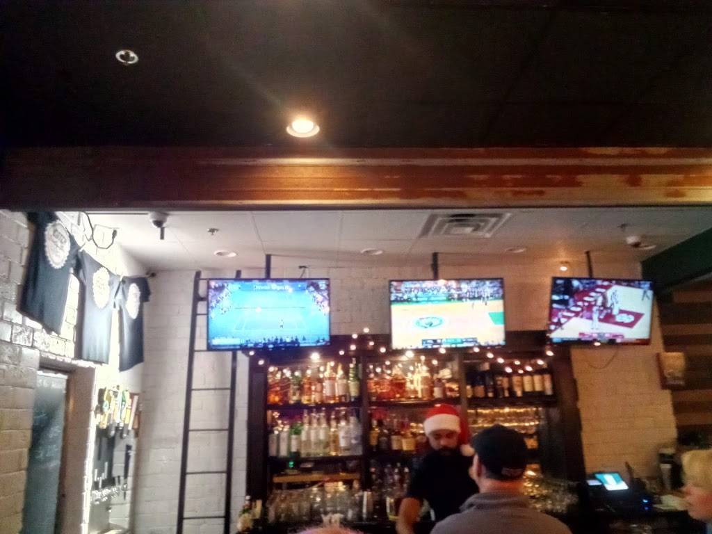 Catch 22 Bar & Grill | restaurant | 12418 Cumming Hwy Suite 406, Canton, GA 30115, USA | 4702973525 OR +1 470-297-3525