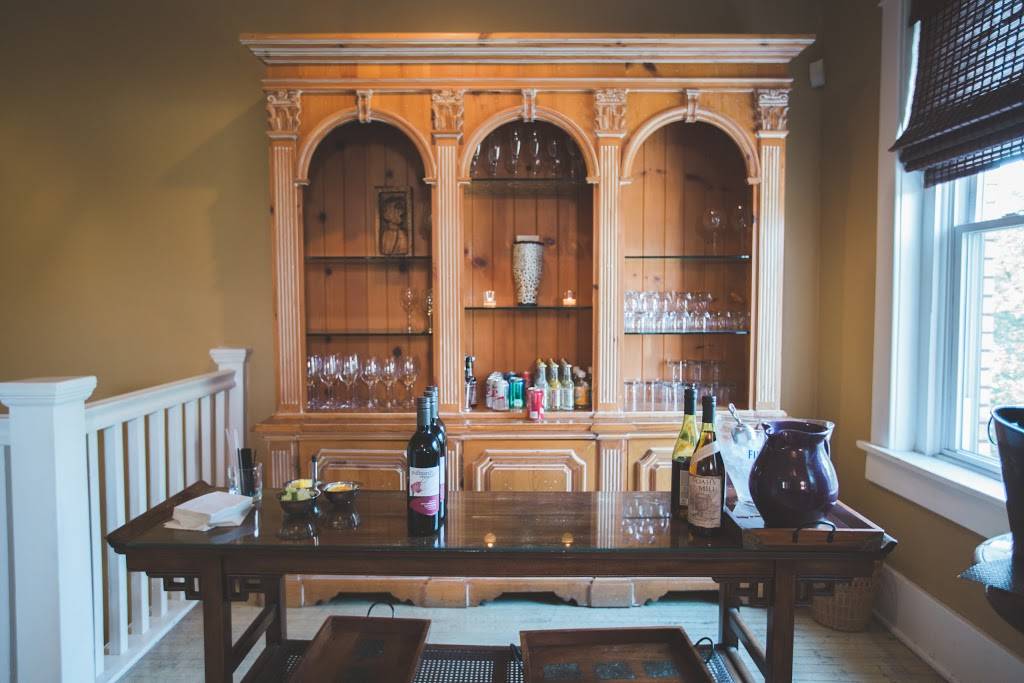 Wiltshire on Market | restaurant | 636 E Market St, Louisville, KY 40202, USA | 5025895224 OR +1 502-589-5224