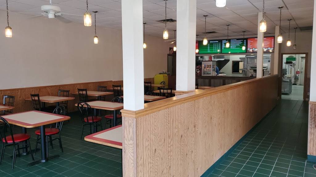 Pizza At The Wharf | restaurant | 2996 28th St SW, Grandville, MI 49418, USA | 6162783314 OR +1 616-278-3314