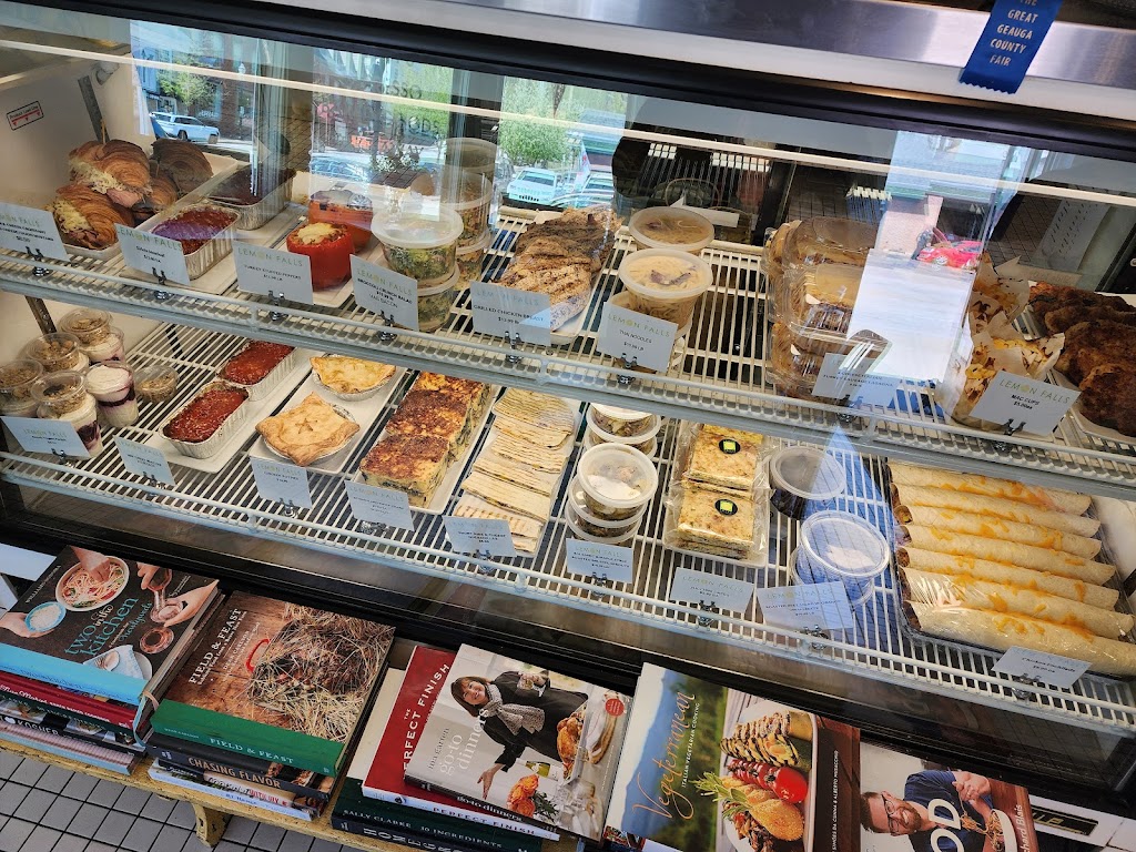 Lemon Falls Cafe/Marketplace | cafe | 95 N Main St, Chagrin Falls, OH 44022, USA | 4402478000 OR +1 440-247-8000