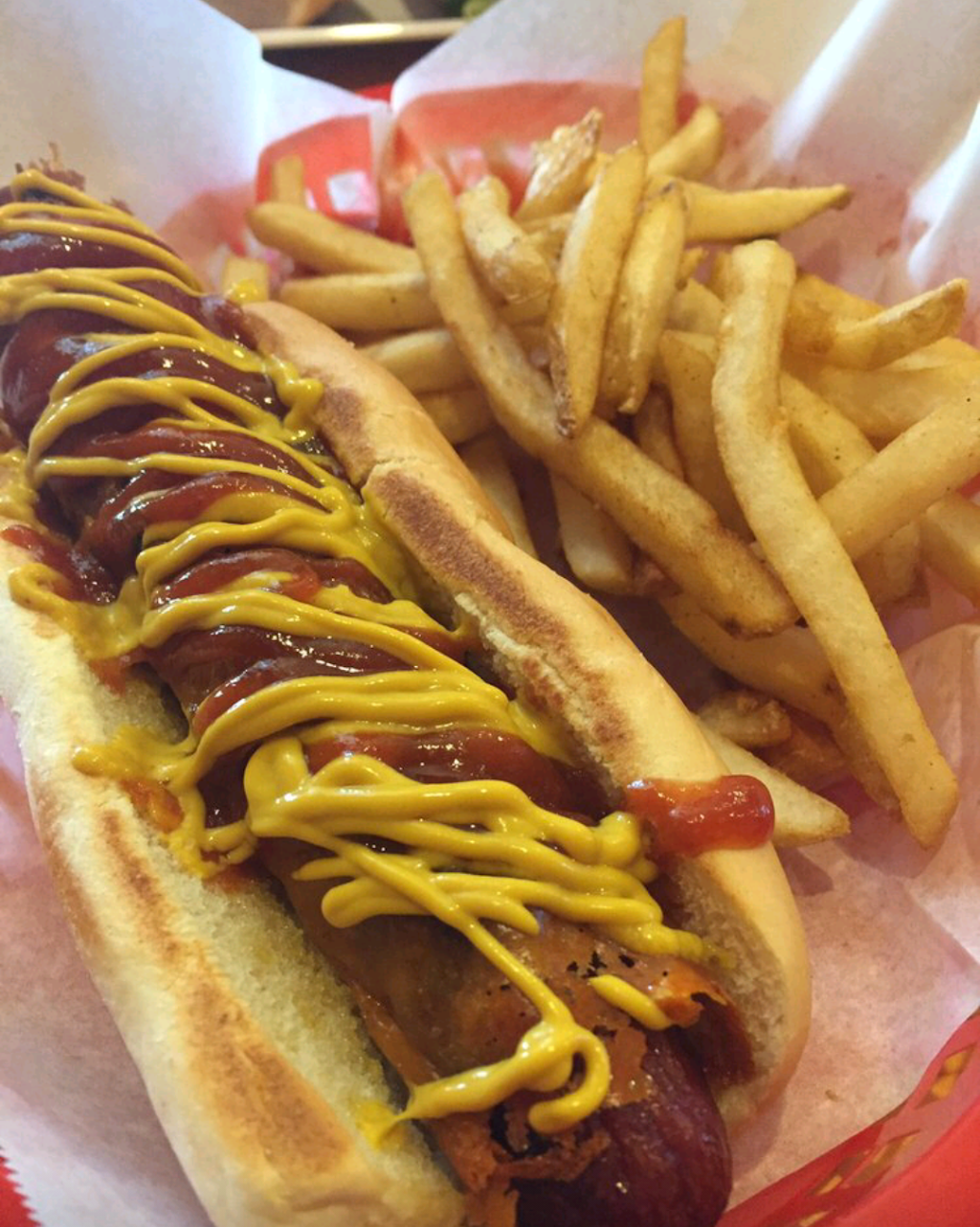 The Slaw Dogs | restaurant | 720 N Lake Ave, Pasadena, CA 91104, USA | 6268089777 OR +1 626-808-9777