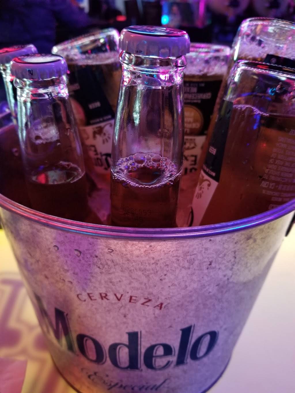 Sabana Lounge | restaurant | 1460 Westchester Ave, Bronx, NY 10472, USA | 7186207100 OR +1 718-620-7100